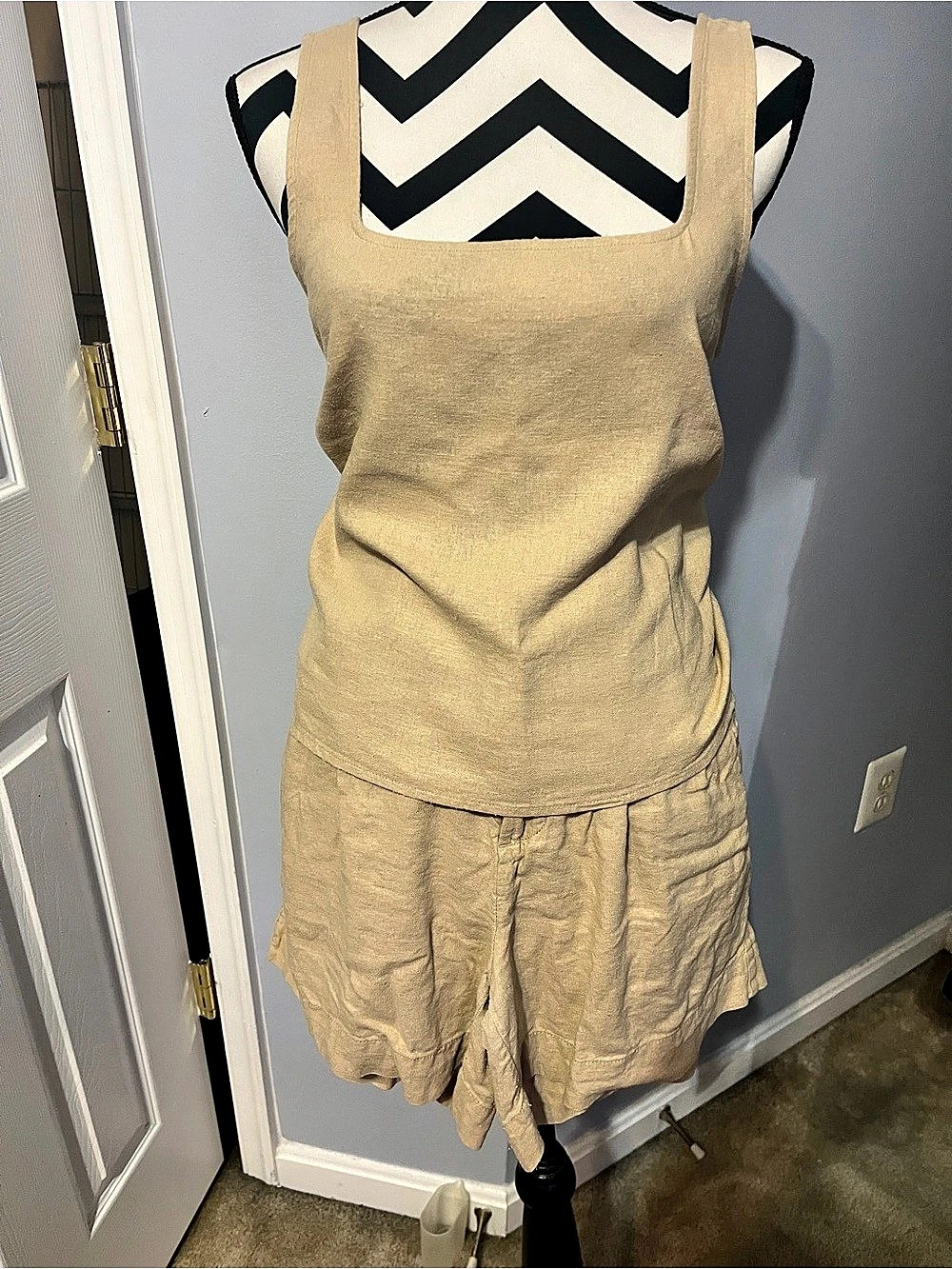 Express Linen-Blend Square Neck Tank and Shorts Set Beige Size 8